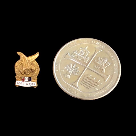 FOE‎ Fraternal Order of Eagles Tie Tac Patron Vintage Lapel Pin Screw Back - Picture 4 of 5